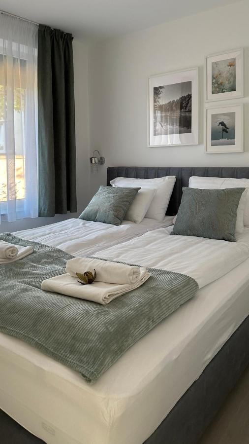 Linden Apartman 001 - Adults Only Mosonmagyaróvár Exteriör bild