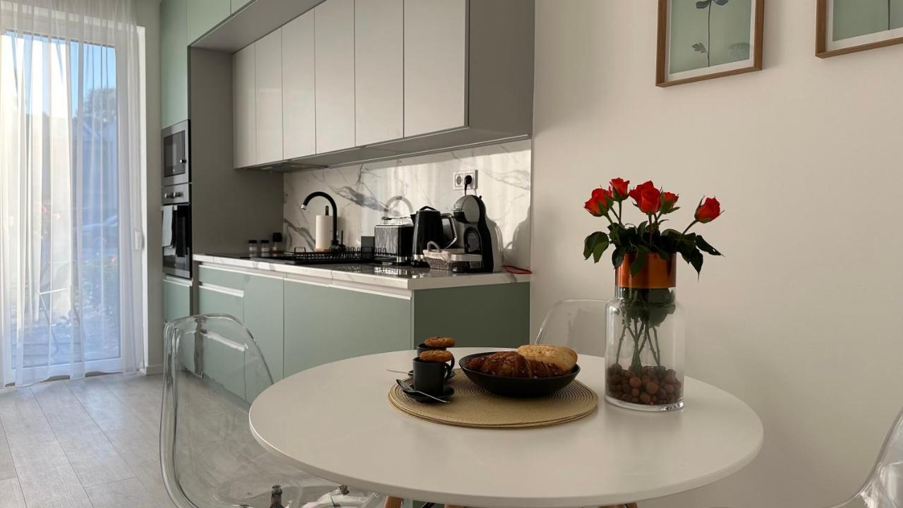 Linden Apartman 001 - Adults Only Mosonmagyaróvár Exteriör bild