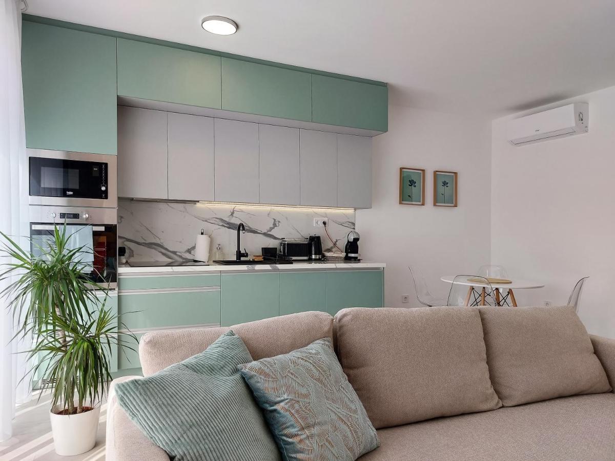 Linden Apartman 001 - Adults Only Mosonmagyaróvár Exteriör bild